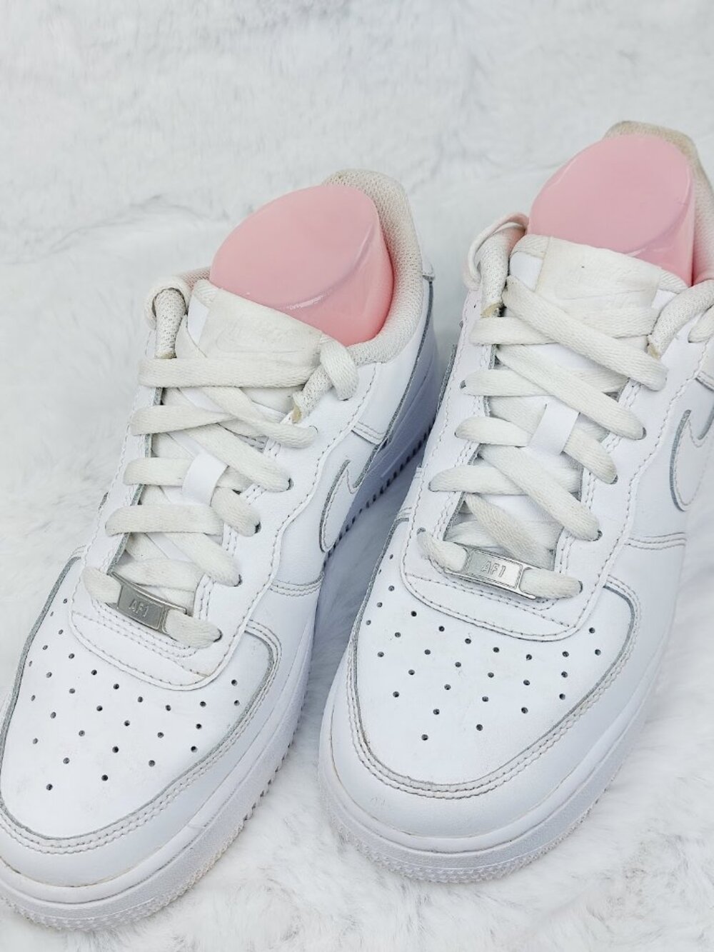 Nike Women's White Air Force 1 Leather Low Top Athletic Sneaker Size US 6.5 - Picture 3 of 10